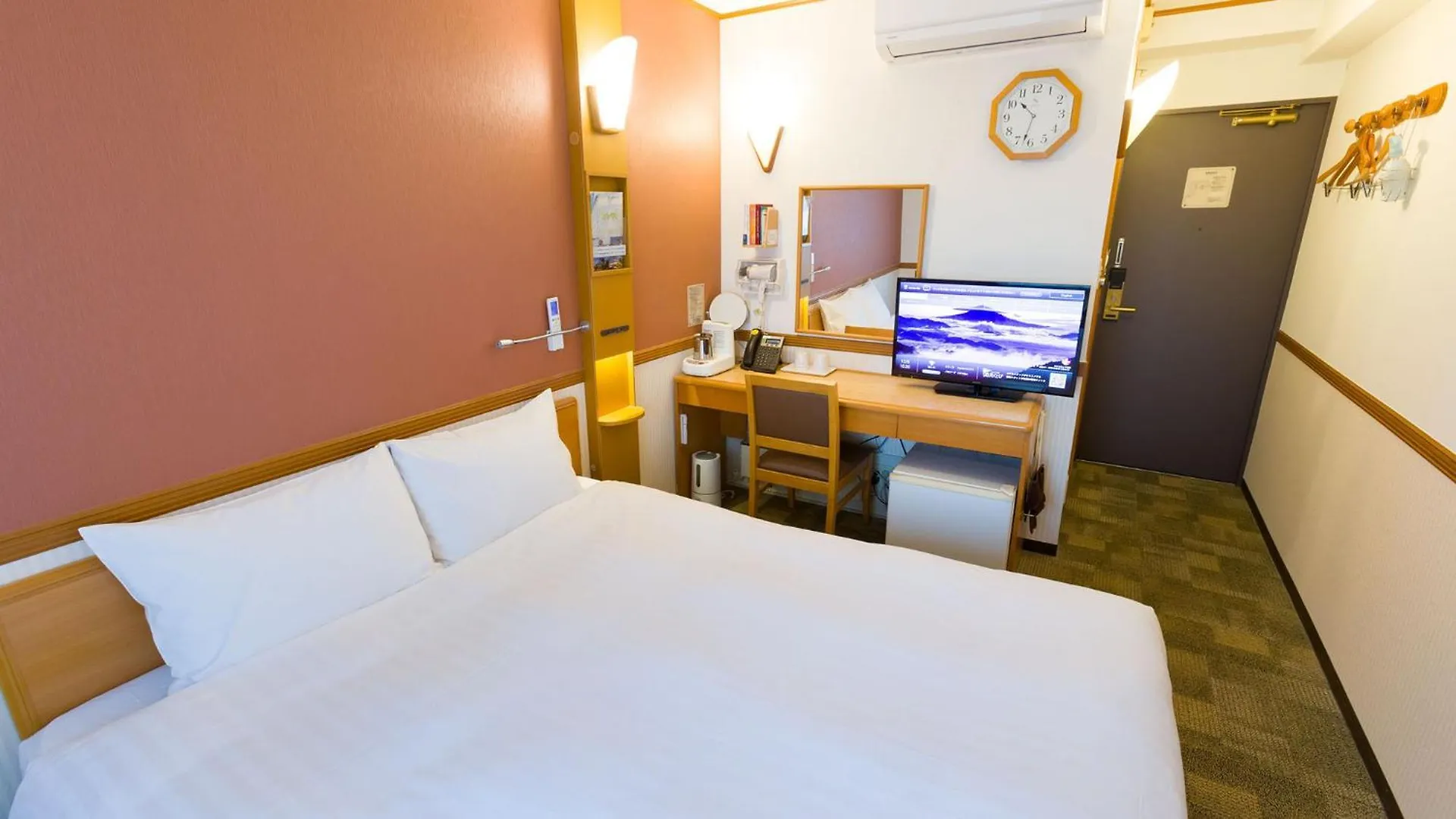 Отель Toyoko Inn Yamato Ekimae