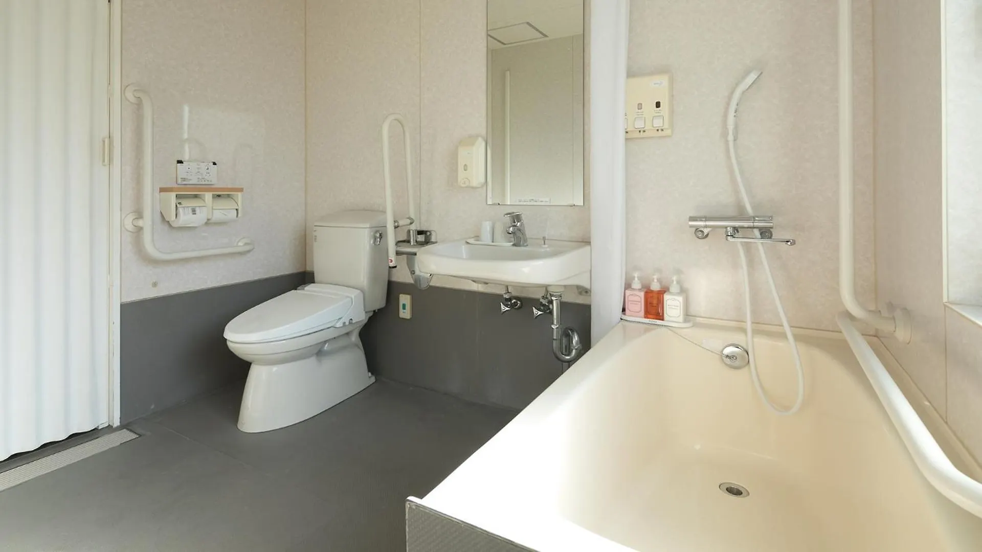 *** Hotel Toyoko Inn Yamato Ekimae Japan
